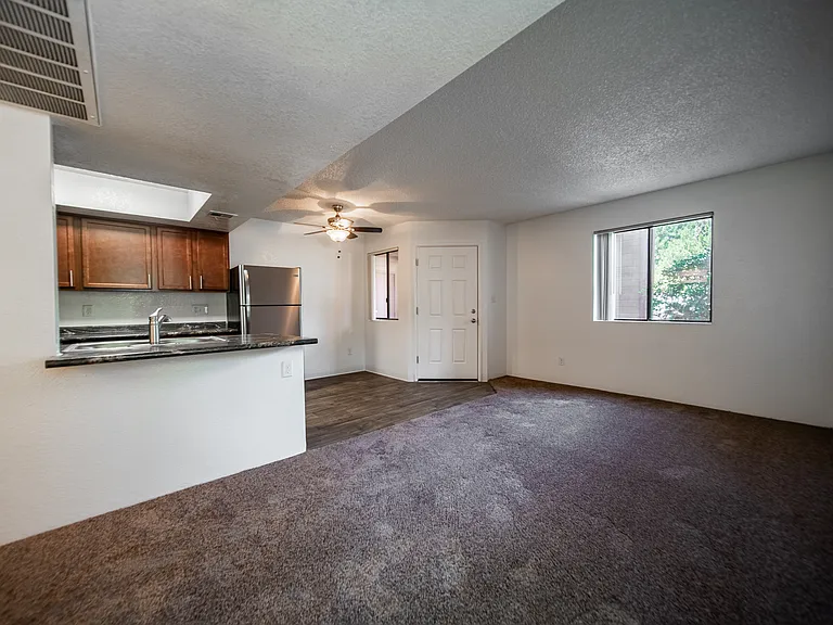Butterfield Apartments — Photo 37
