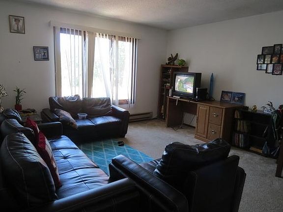 3rd image of 534 E Washington St APT 203