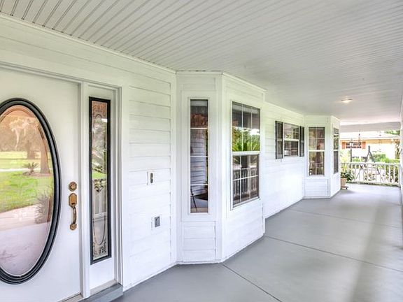 4th image of 26409 Troon Ave