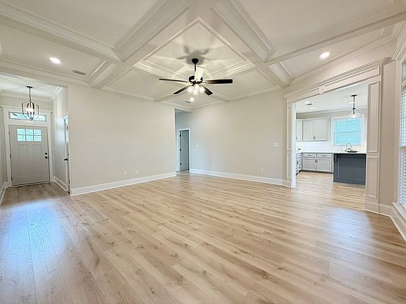 3rd image of 4965 Hatfield Cir