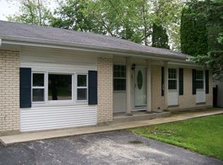 505 Maplewood Dr, Antioch, IL 60002