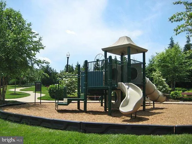 4850 Eisenhower Ave #425 — Photo 22