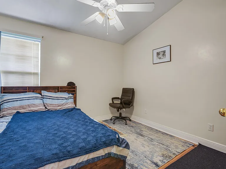 1583 Applewood Way — Photo 32