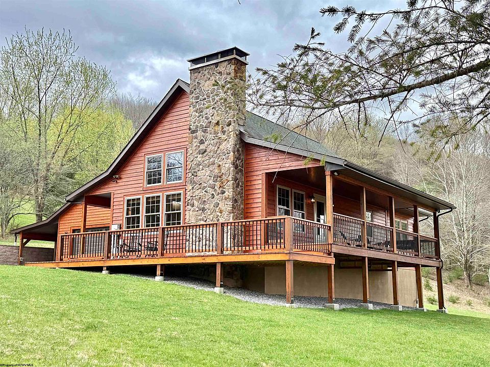 1st image of 310 Hawthorne Point