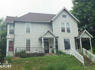 207 Marietta St, Burlington, IA 52601