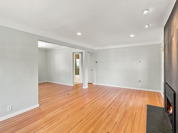 5th image of 601 6th Ave S