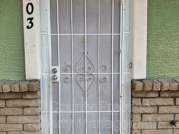2nd image of 803 N Lizanne Way