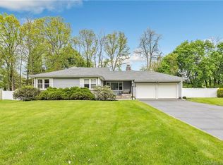 138 High Ridge Rd, Fairfield, CT 06825