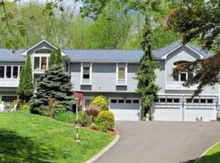 13 River Rd #2, Monroe, CT 06468