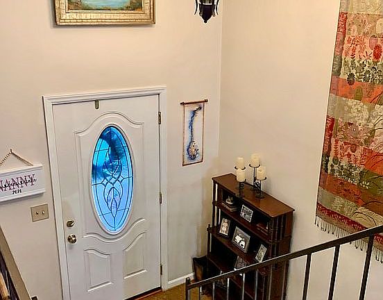2nd image of 3822 Newhall Dr NW