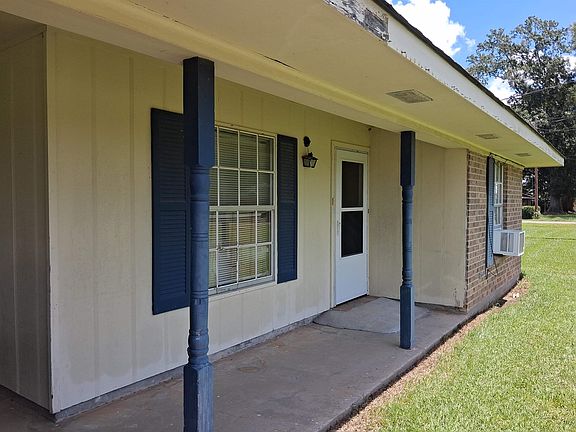 5th image of 318 Phyllis Dr