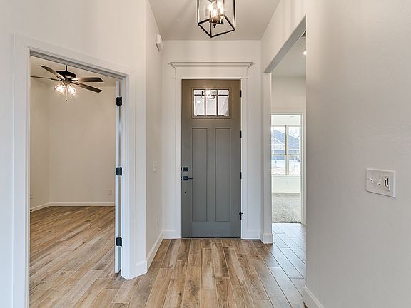 5th image of 1901 Hollow Crest Ct