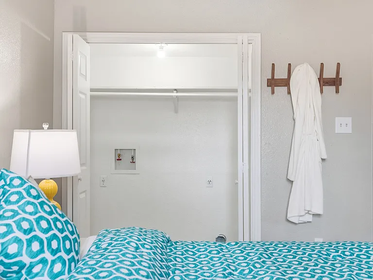 Valle Vista — Photo 19