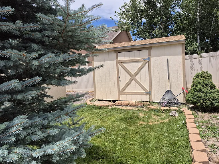 Shed