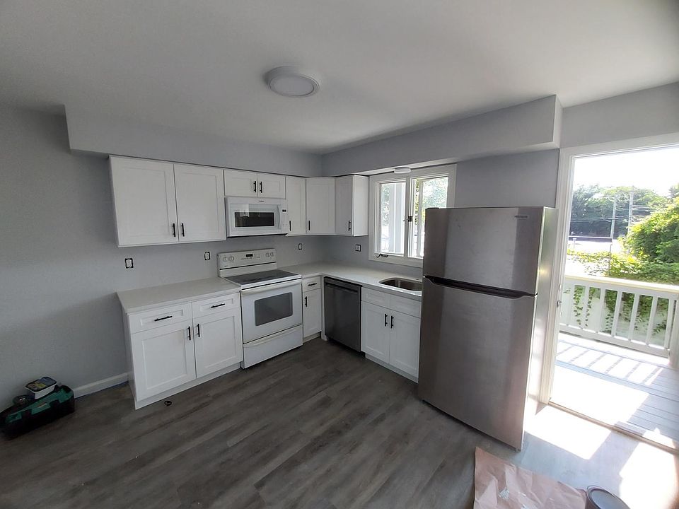 1st image of 408 Bishop Ave