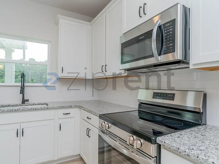 11056 Valmont Ln — Photo 13