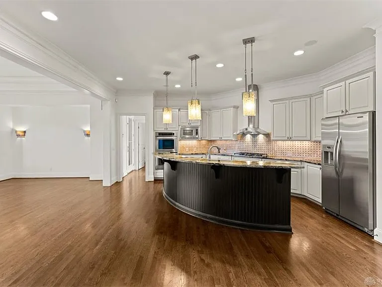 5369 N Shore Pl — Photo 11