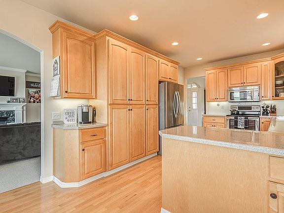 2nd image of 4024 83rd Ave SE
