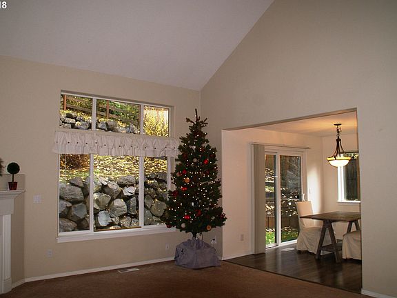 5th image of 13160 SW Creekshire Dr
