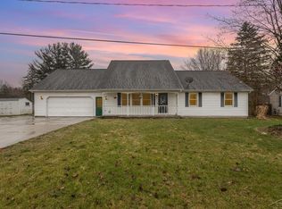 10171 Dice Rd, Freeland, MI 48623