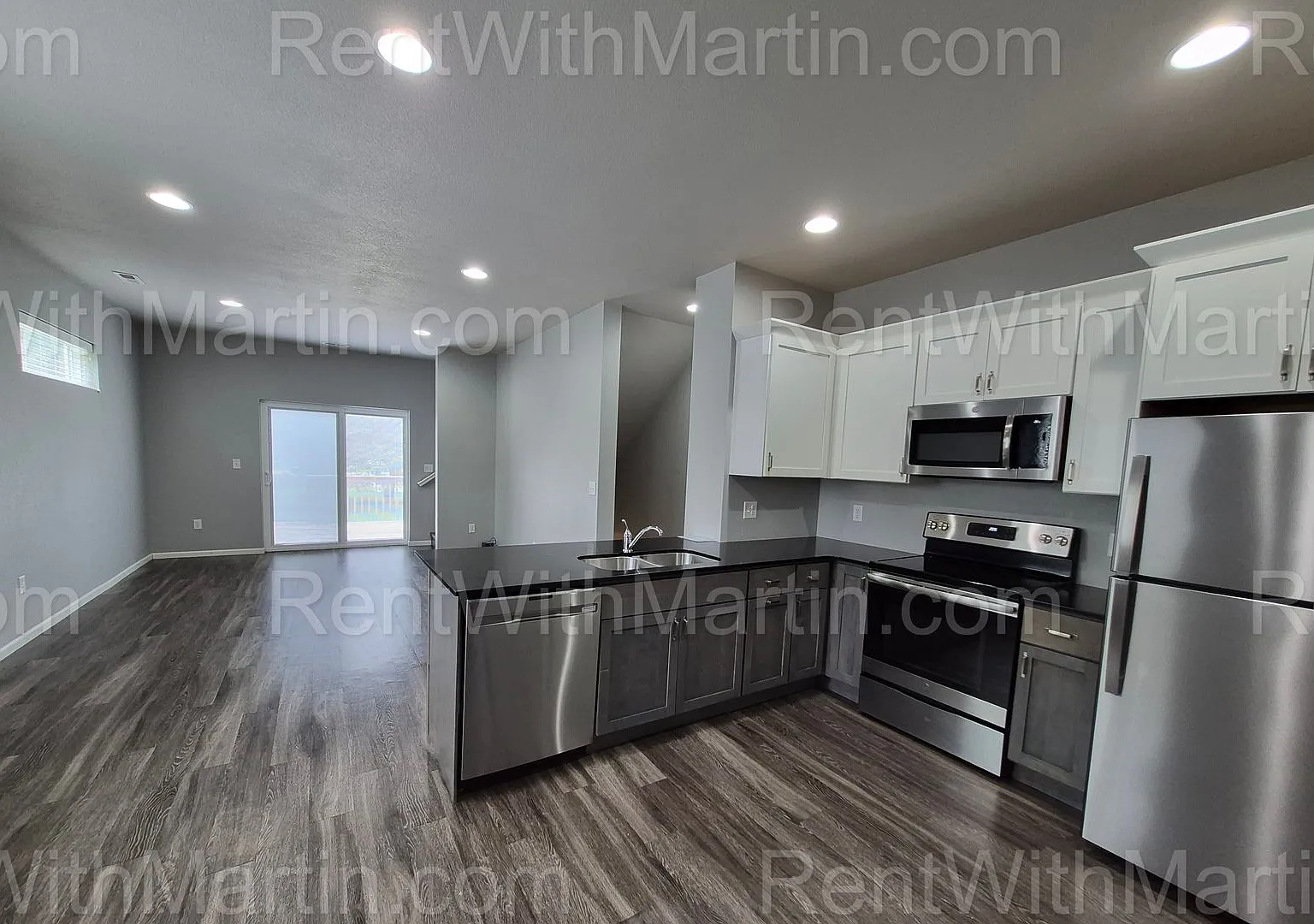 214-216 N Francis St — Photo 2