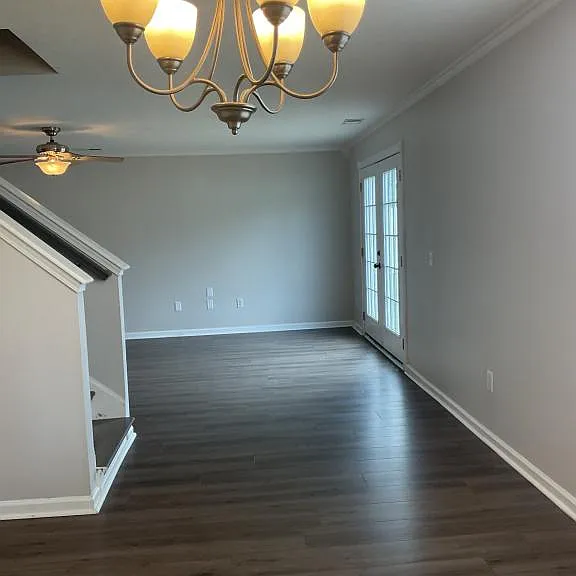 347 Thistle Ln — Photo 13