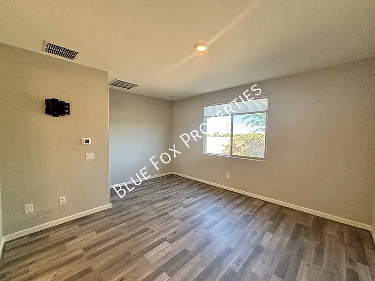 5536 Lazy Farm Dr — Photo 18
