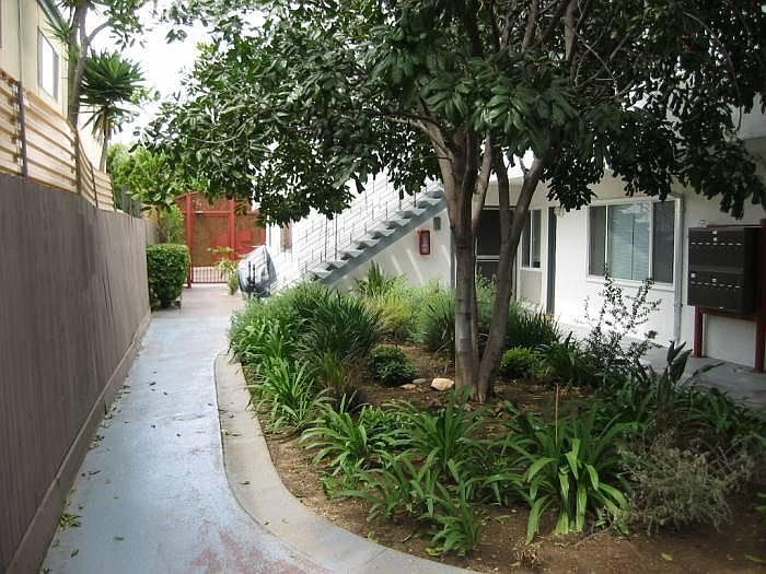 1st image of 1958 S Robertson Blvd APT 10