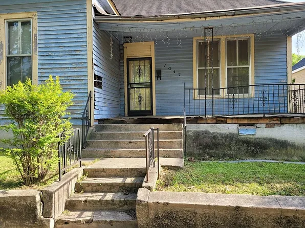 1047 Walker Ave, Memphis, TN 38106