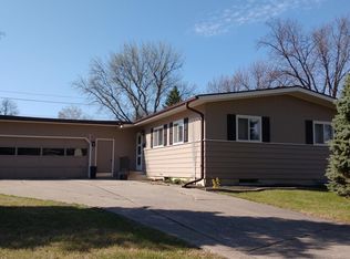 90 26th Ave N, Fargo, ND 58102