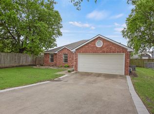 208 W Black Oak Ln, Fate, TX 75087