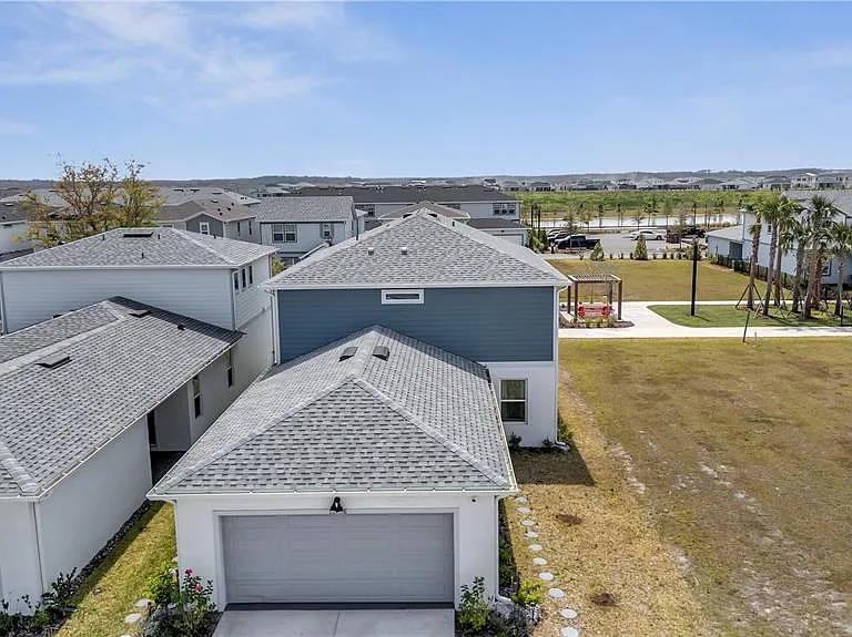 10836 Waterwood Aly — Photo 3