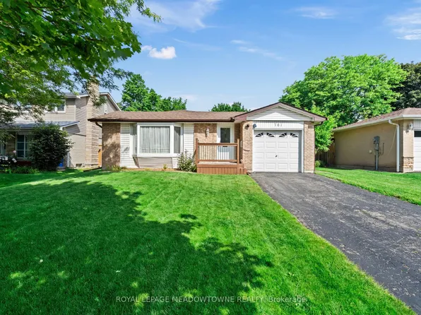 761 Banting Ct, Milton, ON L9T 3M4