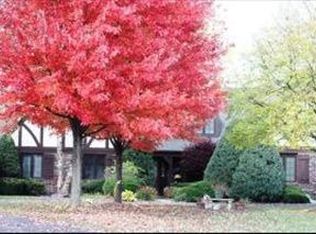 3 Yale Ct, Hawthorn Woods, IL 60047