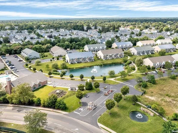 157 Ashley Court #157, Central Islip, NY 11722