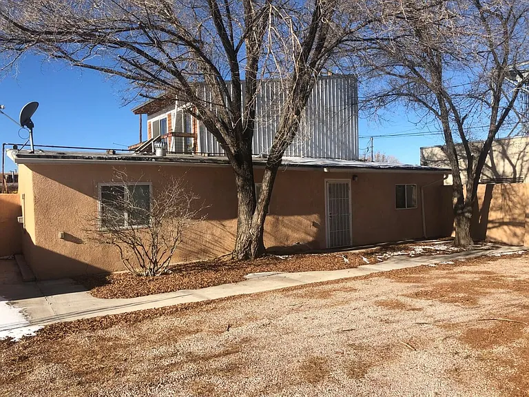 110 W Hill Ave — Photo 10