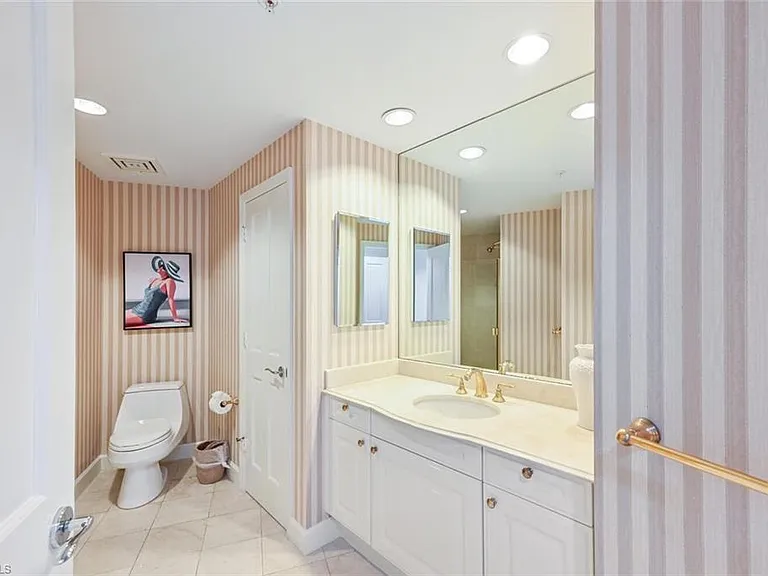 8665 Bay Colony Dr #1401 — Photo 33