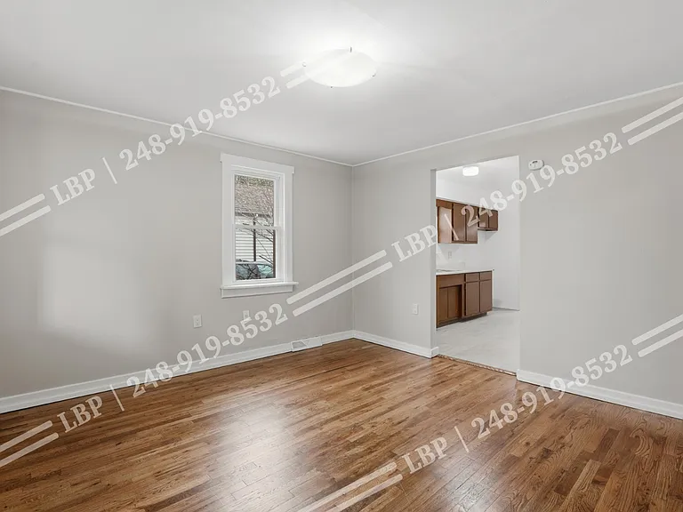 35230 Sheffield St — Photo 9