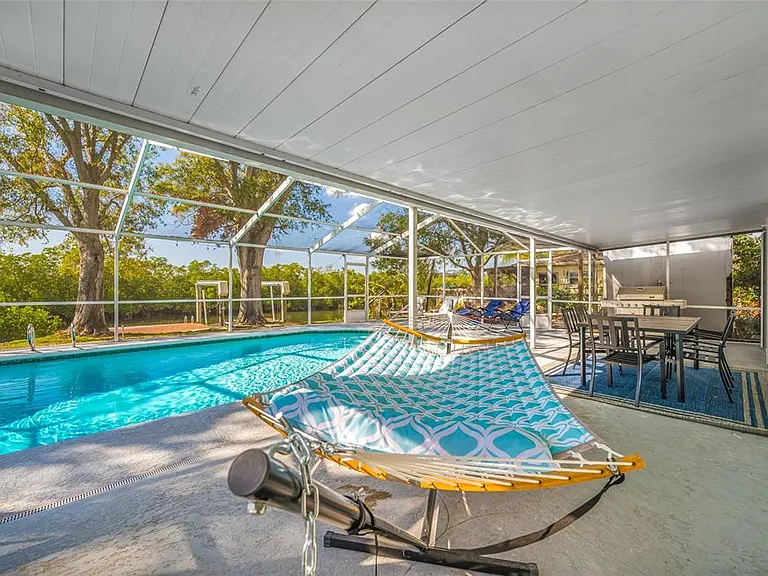 4622 Bay Crest Dr — Photo 45