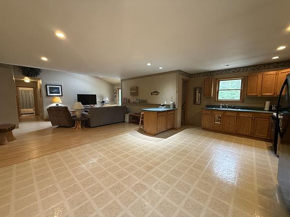 4th image of 7034 Cedar Brook Dr