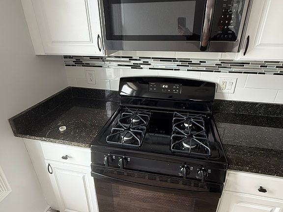 3rd image of 191 Winthrop Ave #3