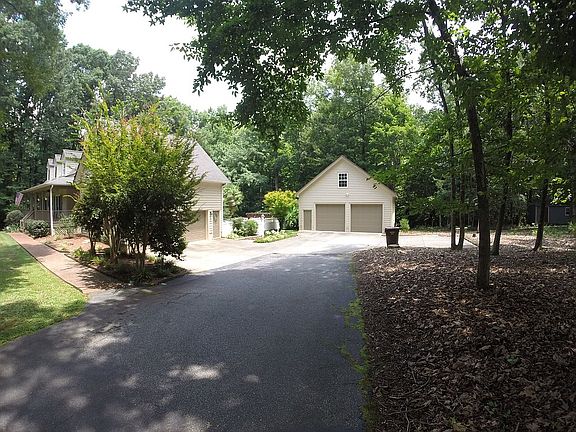 4th image of 349 Plantation Dr