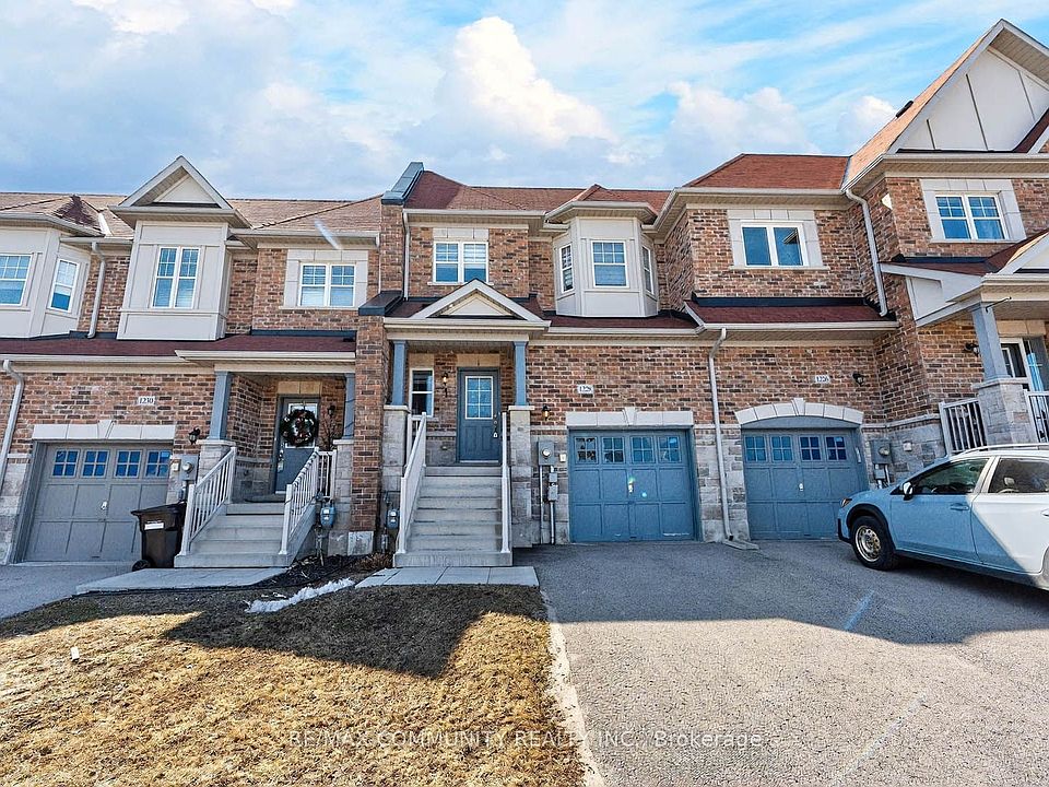 1st image of 1228 Peelar Cres