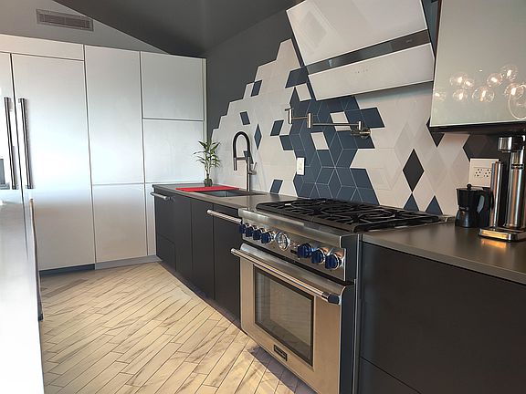 4th image of 344 Paterson Plank Rd #Penthouse