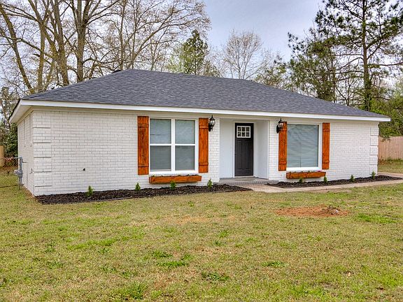 3rd image of 2804 Cimarron Way