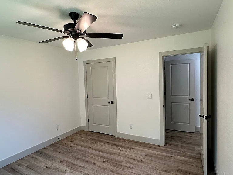 165 Mesa Dr — Photo 87