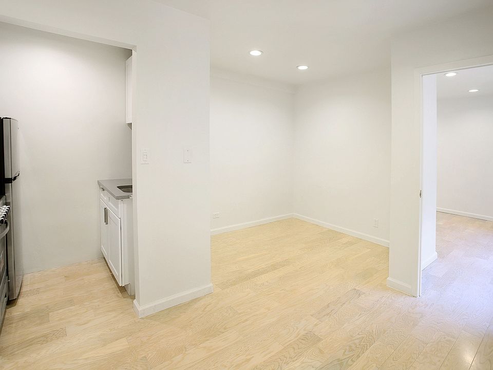 1st image of 141 E 55th St APT 8G