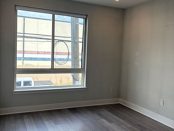 3rd image of 1817 N 2nd St #201