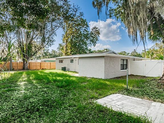 4th image of 1907 E Carol Dr