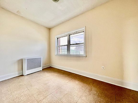 2nd image of 118 Oliver Ave APT 3